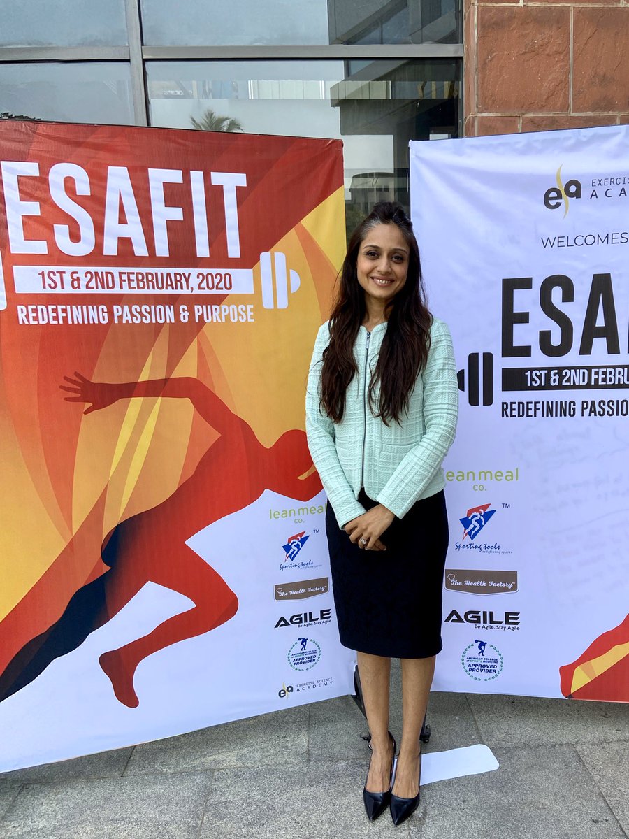 KSKadakia's tweet photo. An amazing start to #ESAFIT2020! Thank you #ESAMumbai Had a lovely, interactive session with attendees &amp; then the mandatory #groupfie😊
Coming up soon - link to the super Q&amp;A
 #sportsnutritionist #kinitakadakiapatel #mealpyramid #recoverynutrition
@DrContractor https://t.co/W6ZgtDOK9q