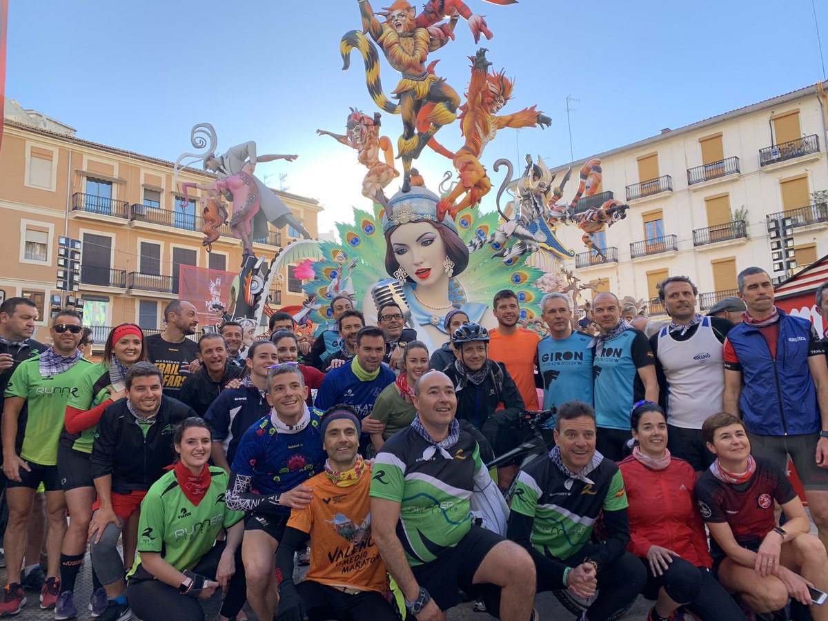 miguelgiron1975's tweet photo. En que en poco más de un mes tenemos el #EarlyRunningFaller 2020 . Id calentando motores!!! #RunFallas #buñuelosConChocolate https://t.co/PaaDl9NxOL