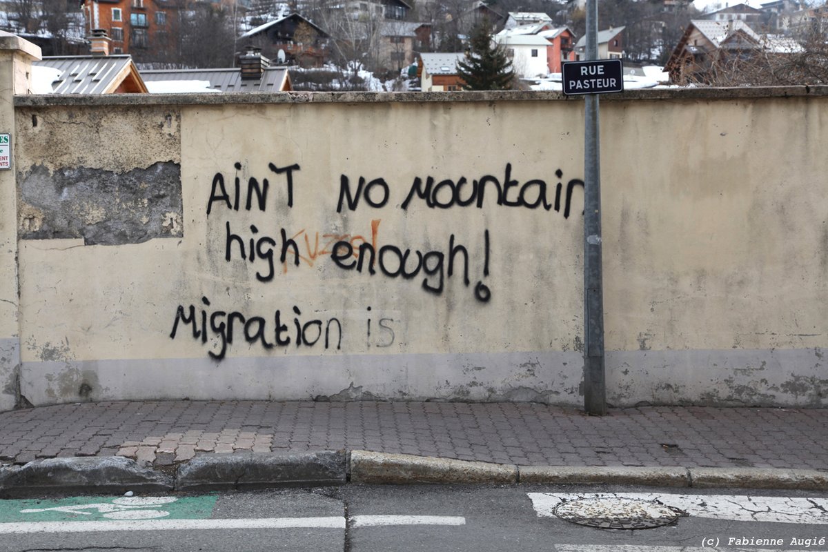 Fabienne Augié et Alexia Bouloukou proposent une lecture de textes autour des migrations : poèmes, textes littéraires, essais... 
ESCALE #2 Lecture à deux voix // Alambic Théâtre
Le 4 février à 19h30, rendez-vous au Spot à Nîmes
+ infos theatreleperiscope.fr/spectacle/esca…