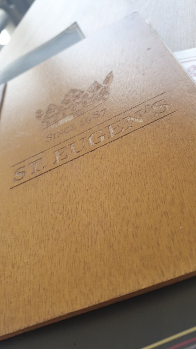 Setja smá cash í vasan hjá <a href="/KingMikeBrown/">Mikael Nikulásson</a>