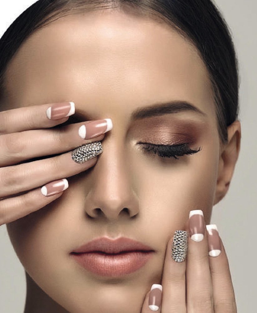 asuergroup's tweet photo. ➡️Tus manos seducirán... luce una manicura perfecta #Elixirmakeup by #Asuergroup
#nails #makeup #beauty #seduce #manicura #pedicura #FelizLunes
https://t.co/BWhIzpTy4W https://t.co/KUDWw26WyW