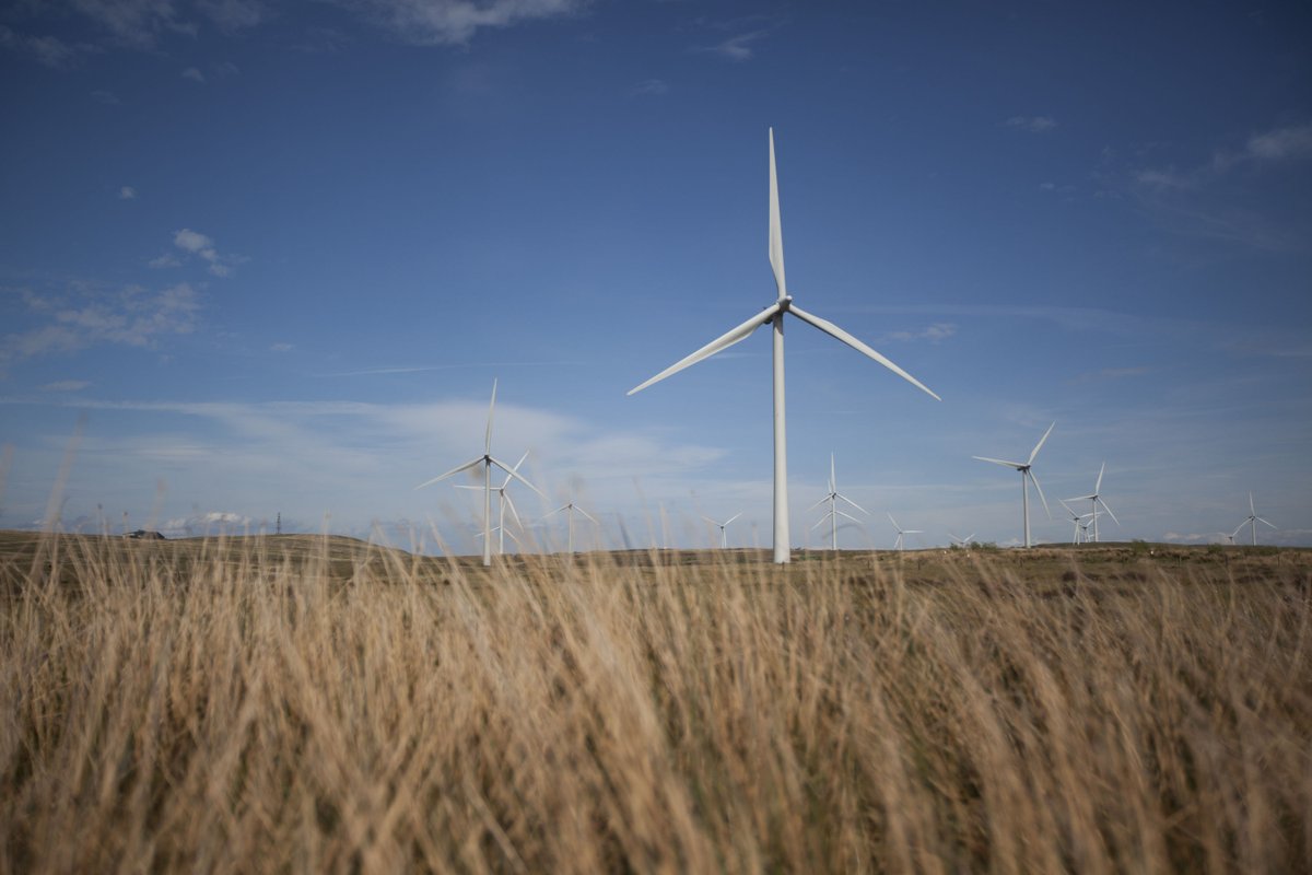 SPRenewables's tweet photo. Ofgem’s #decarbonisation plan couldn’t come at a better time! 👍Challenge accepted! 

We're ready to deliver one of the cheapest forms of #renewable electricity to consumers across the UK (that's #onshorewind BTW!) to help meet our #NetZero ambitions. 

https://t.co/MlcL09xQ9y https://t.co/D3xejjbEen