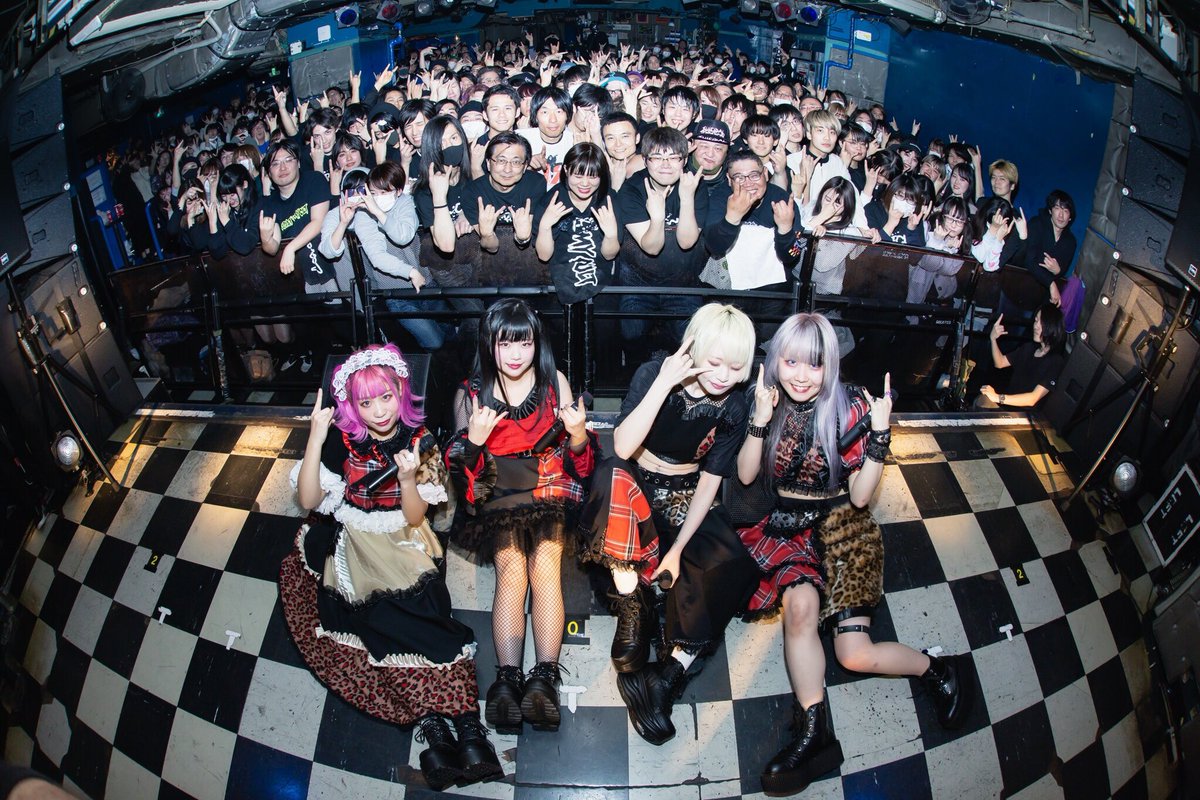 LAST IN MY CULT1周年ワンマンライブ「CIRCLE」お越しいただきありがとうございました！

多くの人と1周年を迎えることができて幸せです！2年目もLAST IN MY CULTをよろしくお願いします！

#2月3日ラスティマ新宿ロフトワンマン