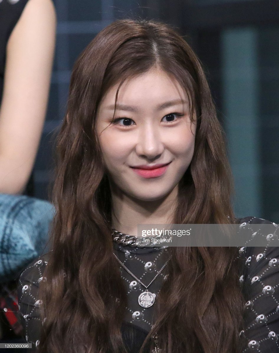 chaerypics's tweet photo. way too pretty https://t.co/lauk8Vjb4t