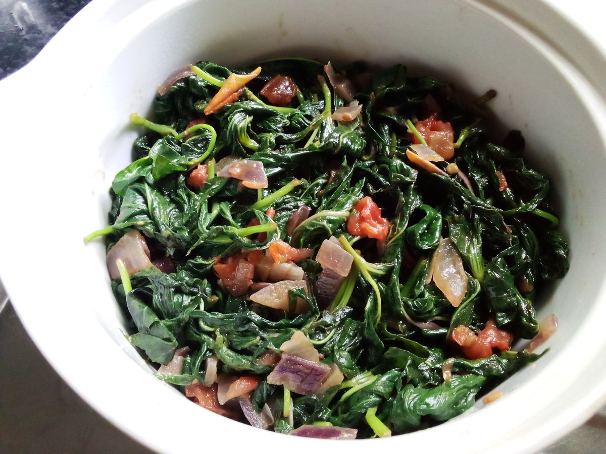 Kampindaa's tweet photo. #Chibwabwa #vinkubala #Sausage #Kalembula #LunchIsServed https://t.co/ptzYLXYp7L