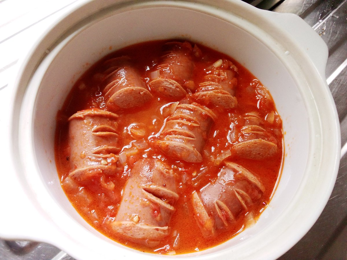 Kampindaa's tweet photo. #Chibwabwa #vinkubala #Sausage #Kalembula #LunchIsServed https://t.co/ptzYLXYp7L