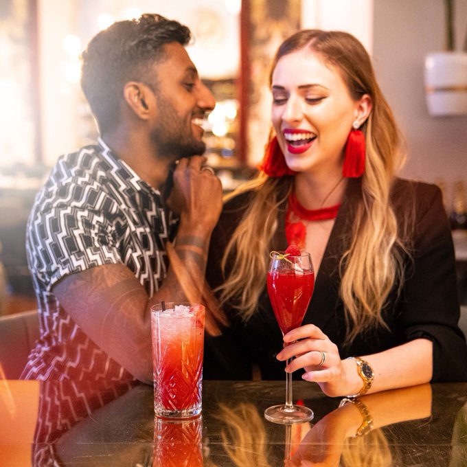 In the spirit of #Valentine’s, we’ve crafted a couple of extra special concoctions. Take a peek at our Pink Berry Gin and the Raspberry &amp; Vanilla Bean Bellini - which one would you choose?

To find out more about our Valentine’s menu, visit our website: browns-restaurants.co.uk/valentines