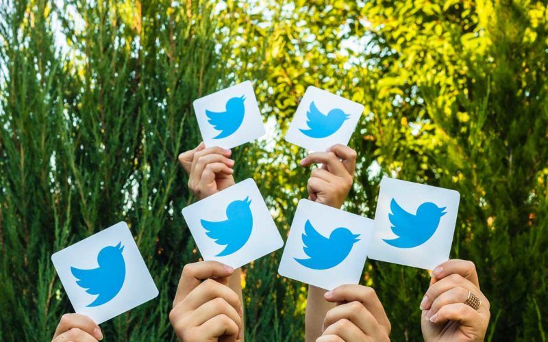 #sthelenshour tweet media