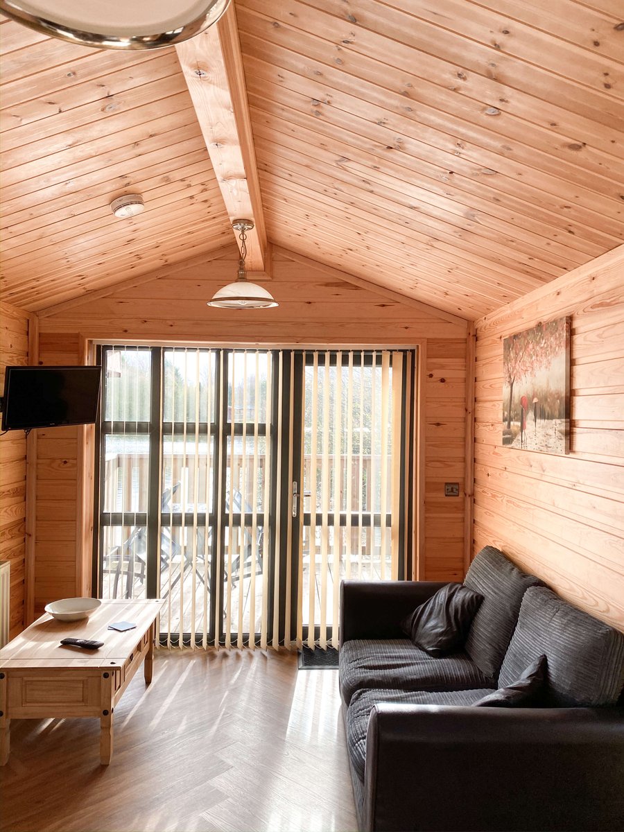 Fancy an affordable break in a luxury countryside cabin? There are plenty of reasons that our Cosy Cedar is selling out fast for 2020. Don't worry- there's still some weekday availability- inquire at reception@woodlakespark.com or book online.