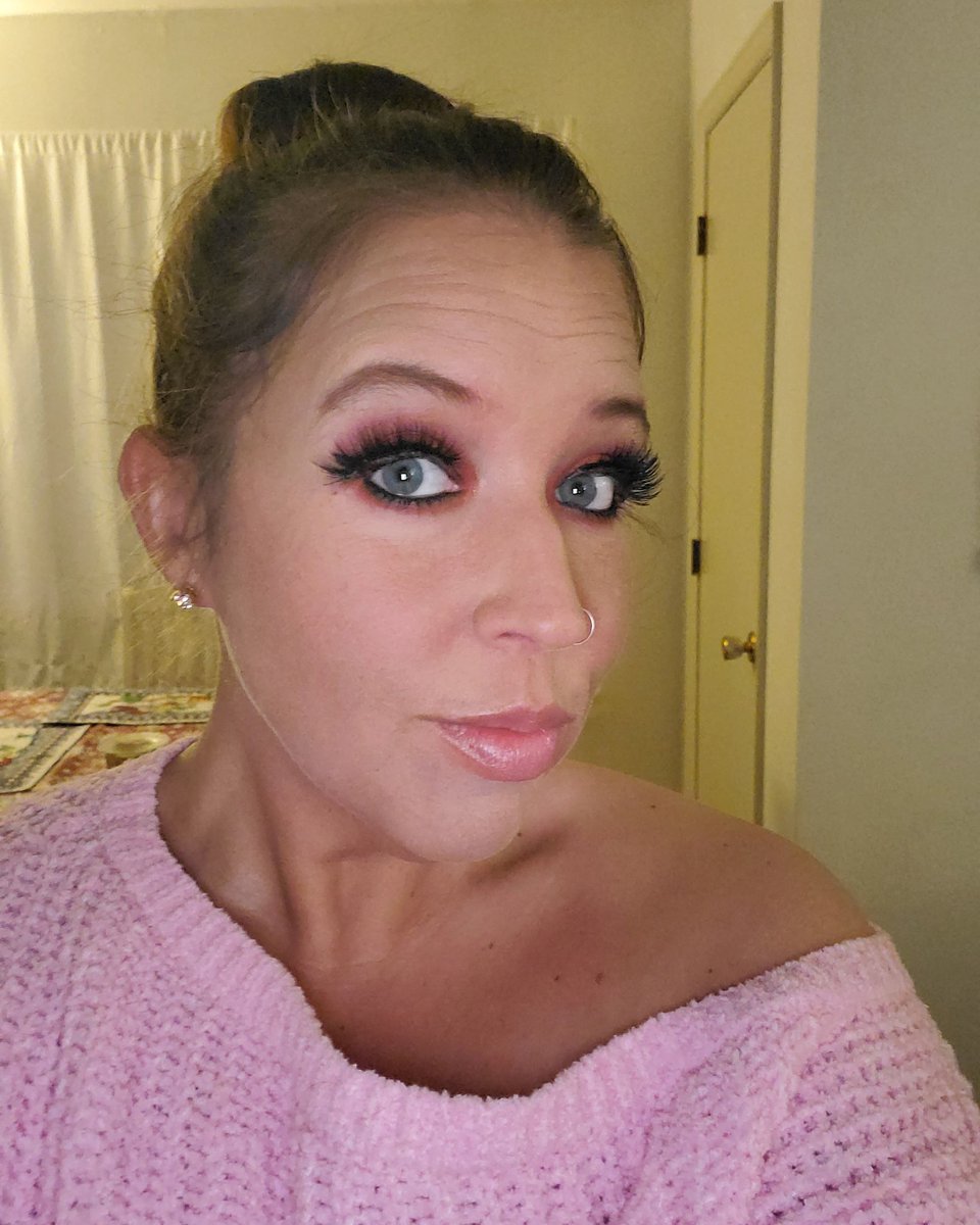 glow5591's tweet photo. #2020 #day34of366 #yearofselfies #beforework #boxycharm #boxyicebreaker #prettyvulgarbreakingtheice #acebeautebreakingtheice #wanderbeautybreakingtheice #glowrecipebreakingtheice #petitenprettybreakingtheice  @boxycharm https://t.co/JBMJNVibaU