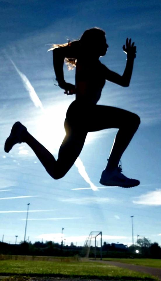 Lunes con "L" de LOGROS 🔛

De lo quiero, LUCHO 💪 y lo tengo

De cree FUERTE 🔥 y llega LEJOS

¿Are you ready? ⚡⚡
➖➖➖➖➖➖
#albertcombinedteam #atletismo #pentathlon #CombinedEvents