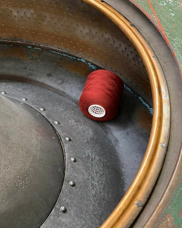 lochcarronscot's tweet photo. A lone cone of yarn in the dryer of our dyehouse. The majority of our yarns are dyed here at our Mill in the Scottish Borders, to recipes we've been developing for decades. #LochcarronofScotland #MadeinScotland #Yarns #Textiles #Tartan #Dyehouse #Behindt… https://t.co/uRKK213ufE https://t.co/e16FuVU9nj