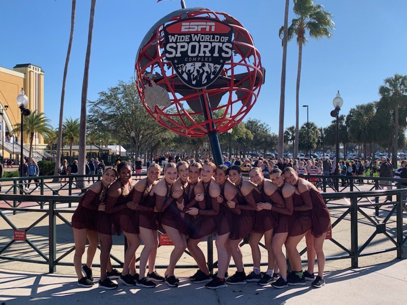 skuttdanceteam's tweet photo. Wow! 8th in jazz and 11th in Pom! Proud is an understatement!💚 https://t.co/b2yETBsa9d