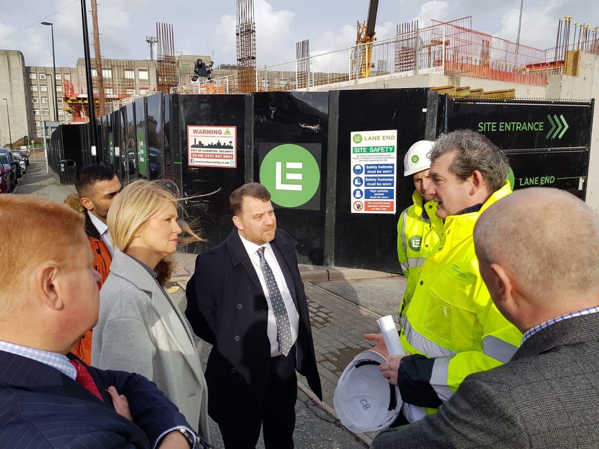 MrAndy_Carter's tweet image. Great to be able to bring Housing Minster @EstherMcVey1 to #Warrington today to look at affordable homes being built in the town centre by Lane End Development.