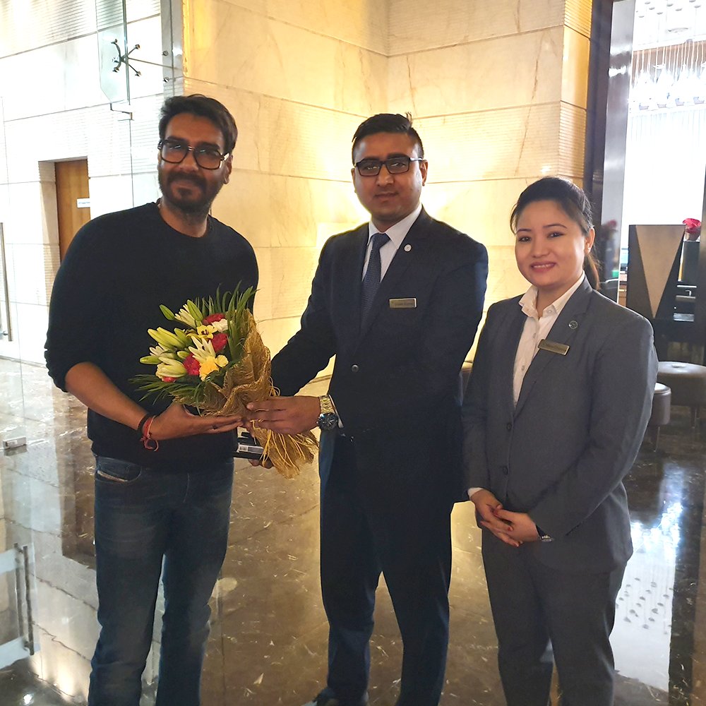 Indian Actor and Producer @AjayDevgn graced us with his charismatic presence. We were elated to host him during the stay and the team at #SheratonHyderabad wish him a resounding success for his upcoming #Blockbusters.

#CelebsAtSheraton #AjayDevgan #CelebrityVisit #Bollywood