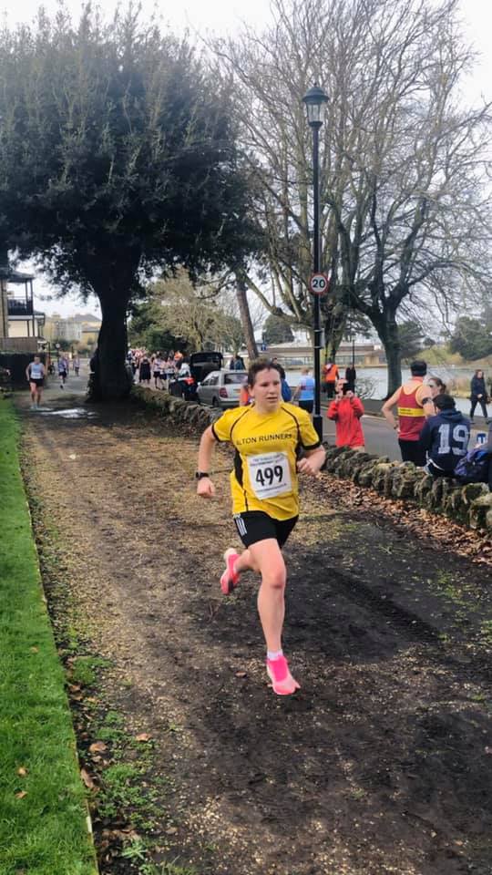 AltonRunners's tweet photo. Congratulations to all 18 Alton Runners at the Ryde 10 Miles Road Race yesterday &amp; thanks to our supporters. 1st club male &amp; female runners across the line were Alex &amp; Beth - well done! 

Sadly the squirrel couldn't come home with us 😭

#whoneedsasquirrelwhenyouhaveamarmot https://t.co/t0mgKNRLKy