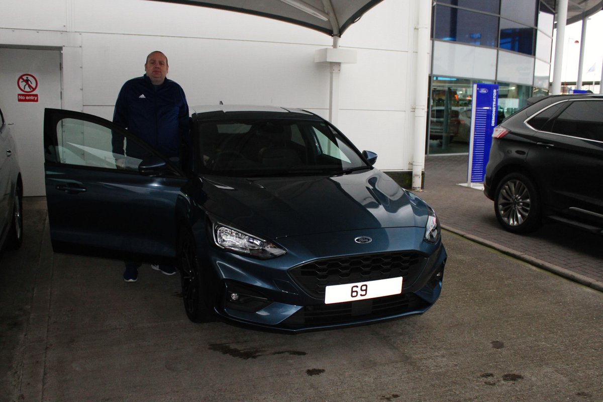 TCHarrisonFord's tweet photo. Here's Kris collecting his brand new Focus ST-Line X!
#HandoverTime #FocusSTLineX https://t.co/zLvhJqWquU