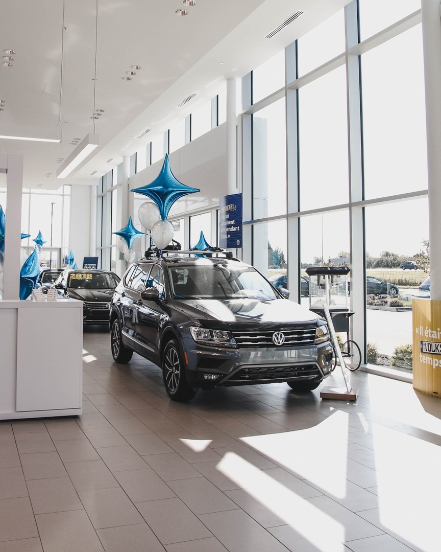 duvalvolkswagen's tweet photo. Vous voulez améliorer les outils de communication de votre véhicule, personnaliser ses roues ou y ajouter un porte-vélo?
⁣
Quelle que soit la raison, notre département d'accessoires a ce qu'il vous faut! 😊 #DuvalVolkswagen #DuvalService 
⁣
👉  https://t.co/xbMMYbhQGS https://t.co/Sfrf3KnqQY