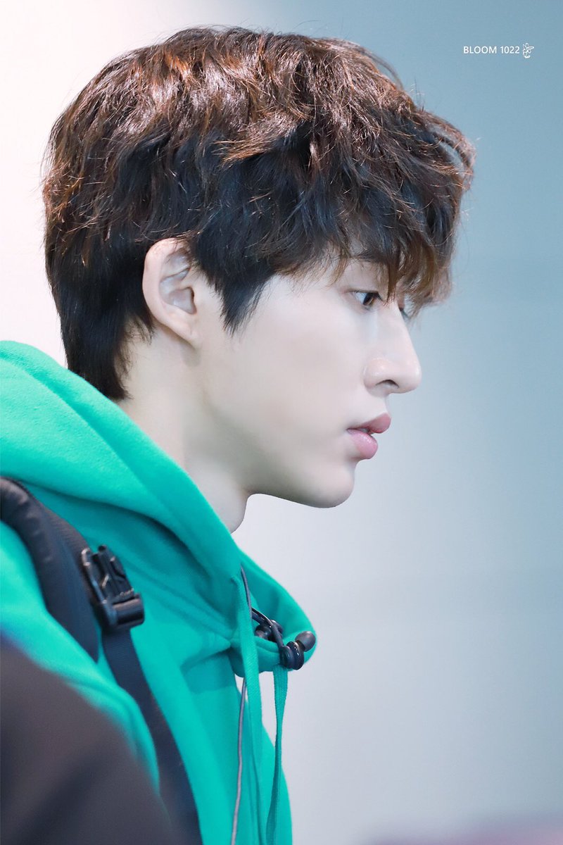 Dingdong1312's tweet photo. aku gak ngerti dan gatau sama situasi sekarang. Yang aku tau AKU SAYANG HANBIN!!! 😭😭😭
#WeLoveYouHanbin
#HumanShieldForHanbin
#stanByKimHanbin
DONT TOUCH MY BOY!!! https://t.co/1SSQmk6OxQ