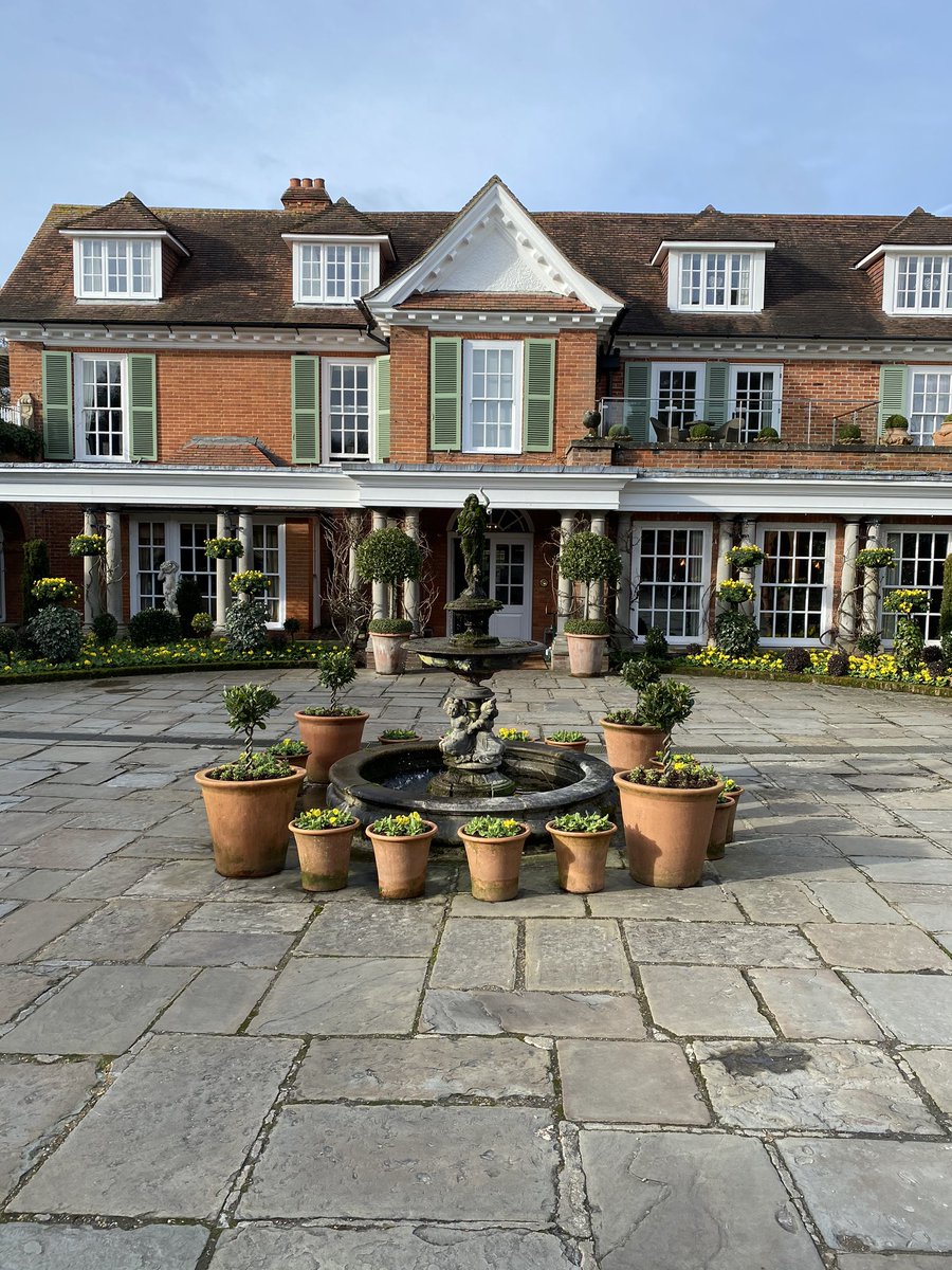 Arriving <a href="/chewtonglen/">Chewton Glen</a> always makes me feel good. Watching it change through the seasons is a delight. Why do I like working with them so much? 
Their guest focus &amp; commitment to excellence also the team are warm &amp; welcoming without being stuffy. #hotel #hospitality #quality