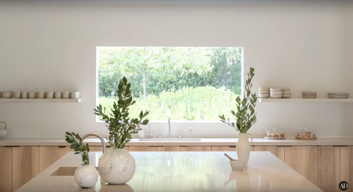 KimKSocial's tweet photo. Kim and Kanye's house. https://t.co/tbAPra6W7O