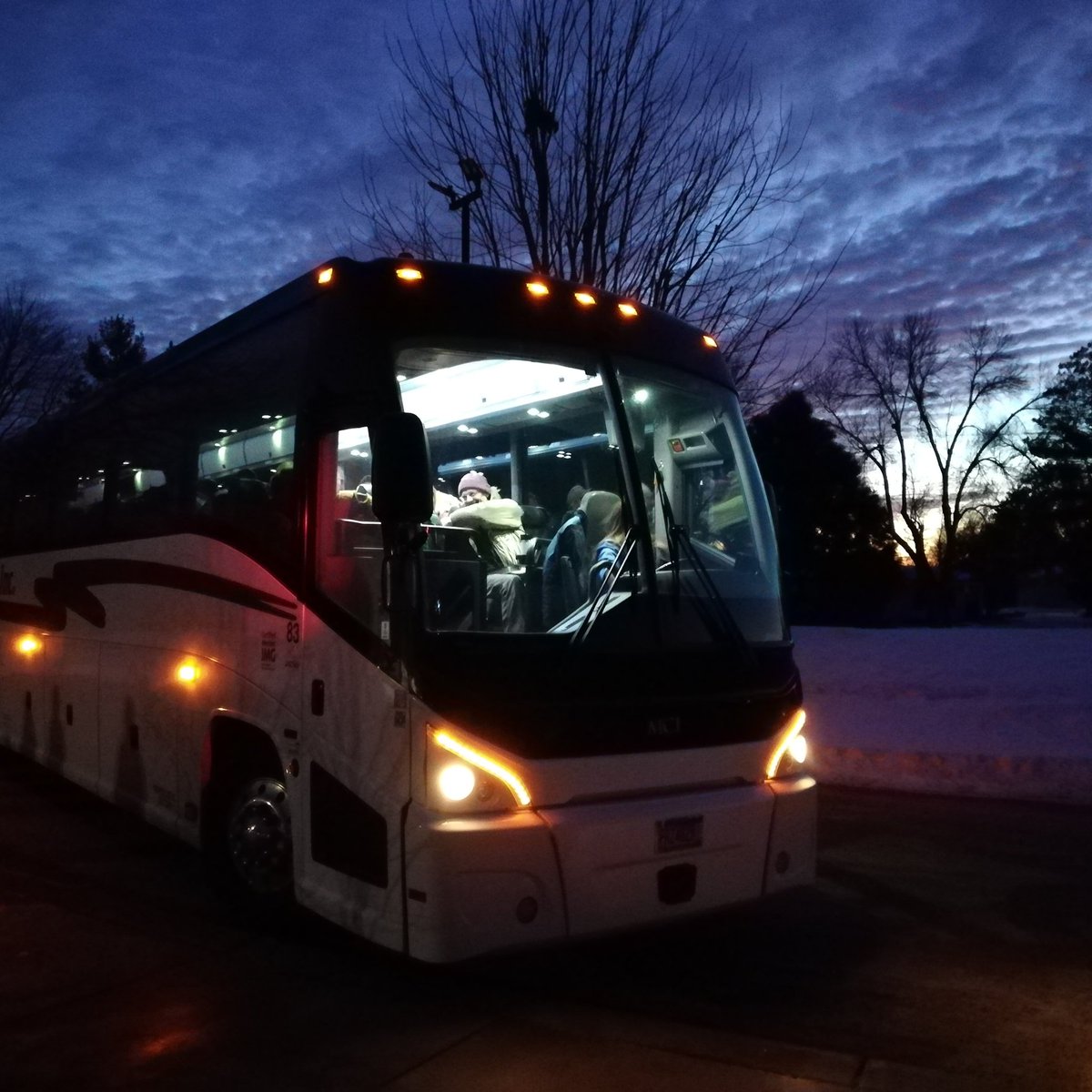 30 fifth graders heading up to #wolfridge for a great week of outdoor learning! #prairiecreek