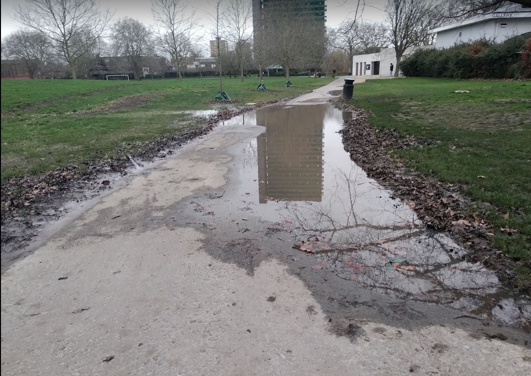 Southwark1869's tweet photo. Reflection #MaydewHouse https://t.co/xipg6i8eT8