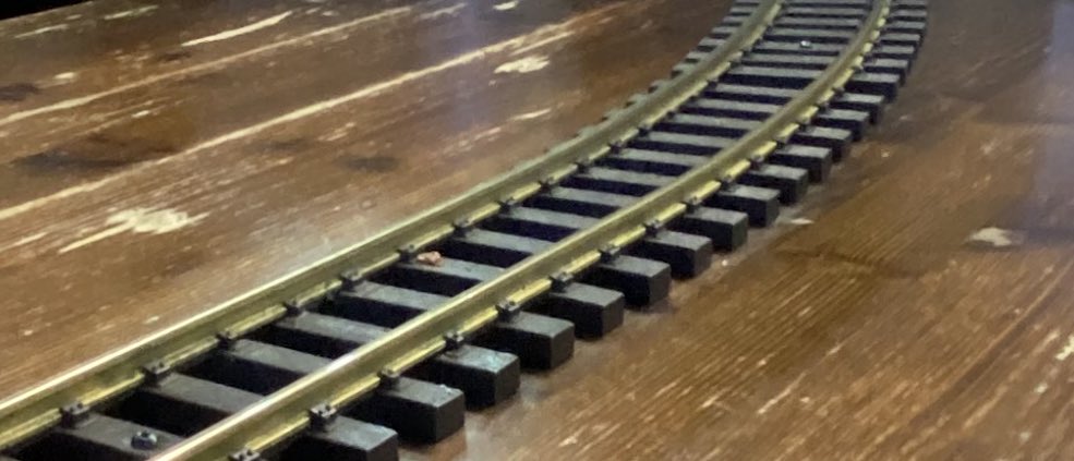 Cuando llegues a la estación correcta, comprenderás por qué tantas veces se te escapó algún tren 🧐 🧐