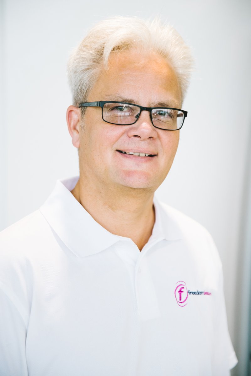 _fltraining's tweet image. Our second Assessor of the day is Ian.
Ian has a keen interest in staff development &amp;amp; mentoring his employees. His claim to fame is, he carried the bags for Fleetwood mac once! To read the full story, follow the link to our Facebook pagehttps://bit.ly/2GOlyM3
#NAW2020