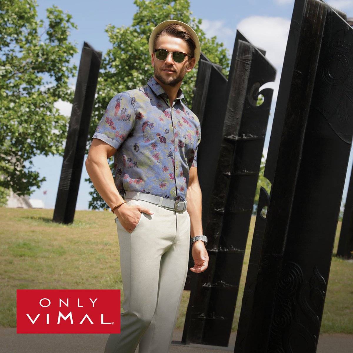 OnlyVimal_India's tweet photo. Start the week in this relaxed look. A printed indigo cotton shirt paired with mint trousers. Wear #OnlyFresh. Wear #OnlyVimal. https://t.co/9ZWBwPFhLg