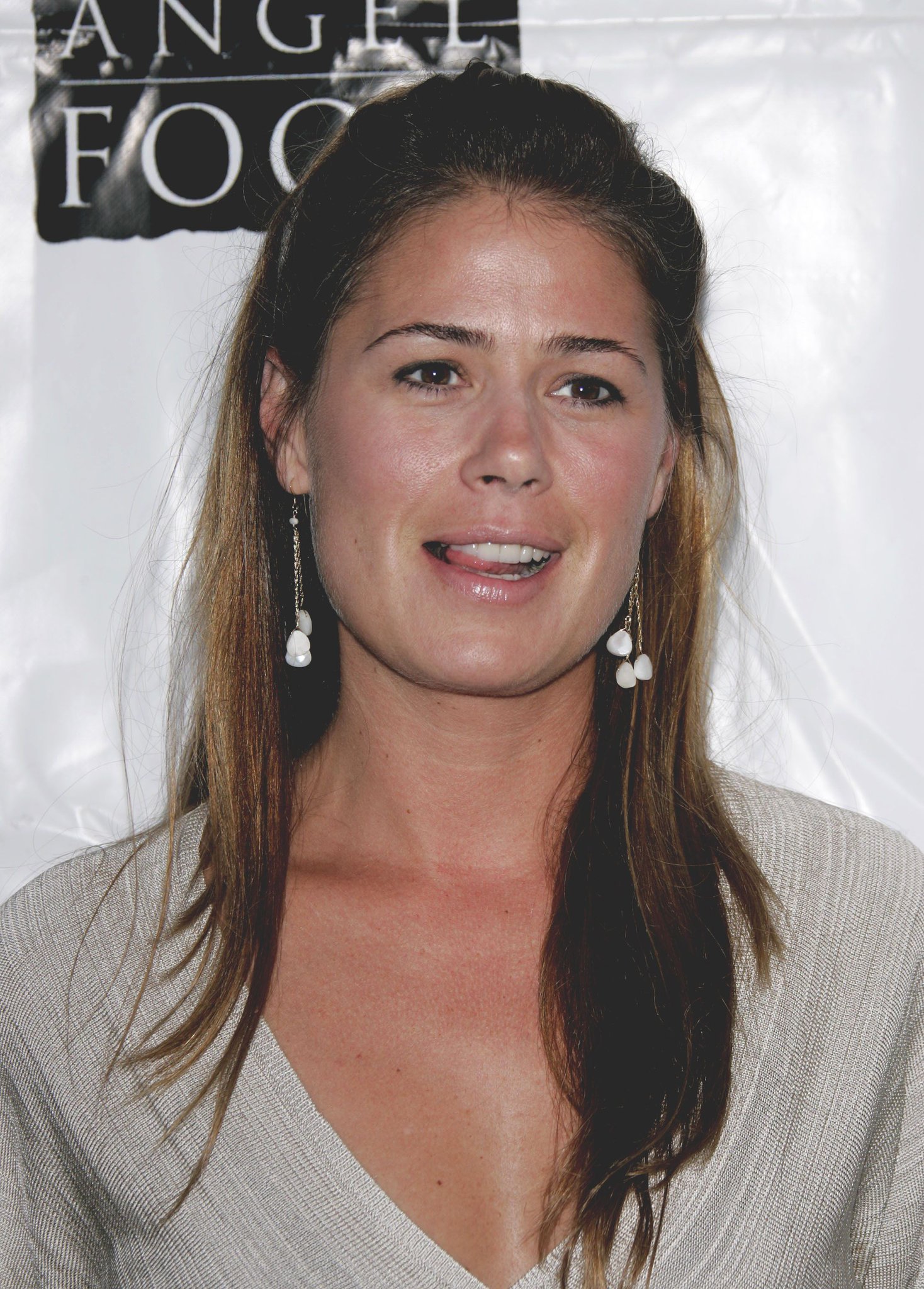 Happy birthday, Maura Tierney! Very talented and lovely actor! 