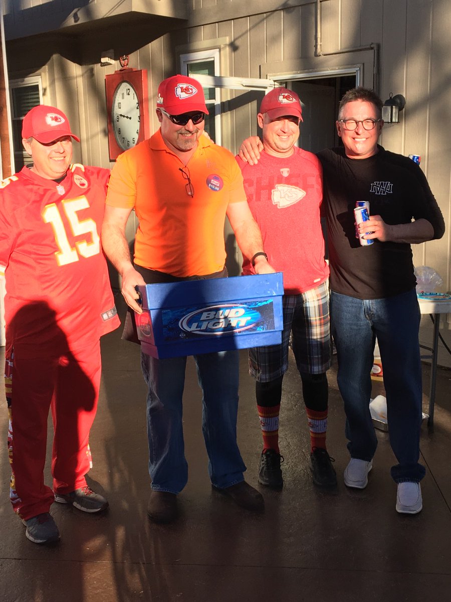 Gate5N's tweet image. I just woke up from what had to be one of the greatest days of my life i might never take off the clothes that i had on yesterday