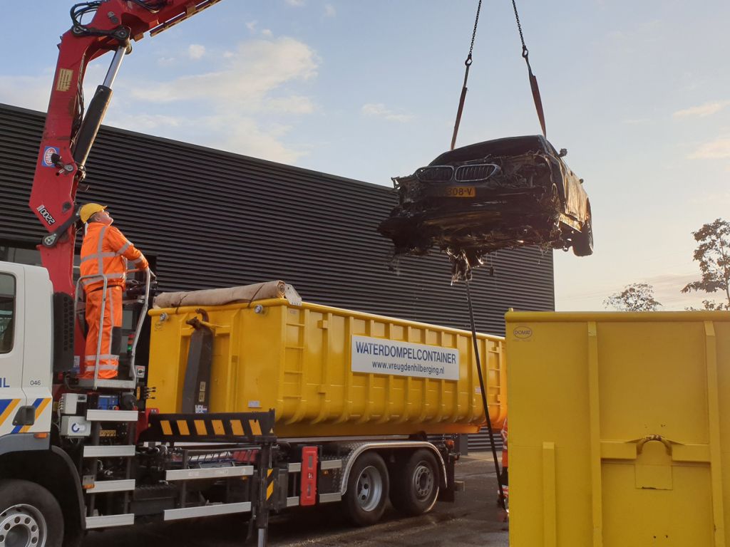Elektrisch rijden, het klinkt 'schoon' en futuristisch. Maar het is ook #fluisterstil maar soms ná een ongeval levensgevaarlijk. Bekijk ons laatste #blog via: berging-mobiliteit.nl/?p=737