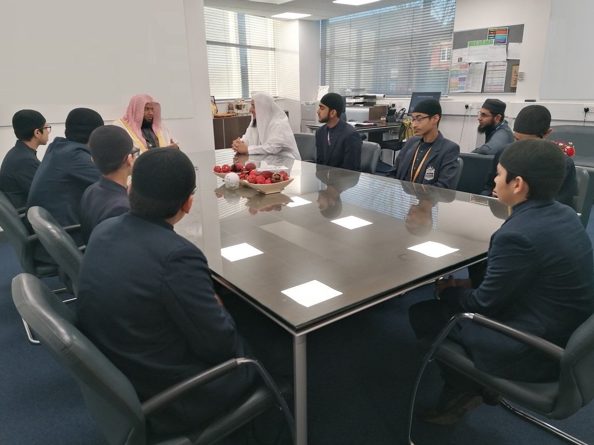 MadaniSchools's tweet photo. We were honoured @MadaniSchools this morning to enjoy the wonderful Qir'at and Duas of the world renowned Qari and oracy champion @saad_nomani Sheikh Saad Nomani is able to simulate an amazing 99 qurra recitation styles https://t.co/lbCZvTc6uu