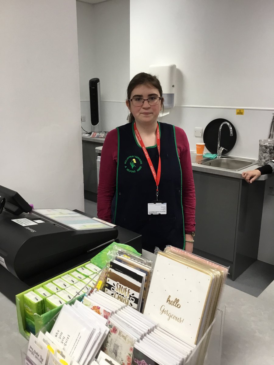 sfhinvolvement's tweet photo. A fond farewell to Newark volunteer Rebecca who leaves us this week to focus on her A Levels.Rebecca joined us in 2016 for her D of E award. She is hoping to study medicine at uni next year. Good luck &amp; hopefully you will be working for us soon! @SFHFT @emmachallans @FernwoodUnit https://t.co/2j5WWz4Xxo