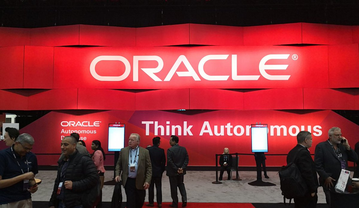 Techzinenlbe's tweet photo. Oracle brengt volgende generatie cloud naar Amsterdam https://t.co/ADYTuAJbge #Cloud #SaaS #AndrewSutherland #Oracle #OracleCloud @techzine https://t.co/d4dx7i1YKU