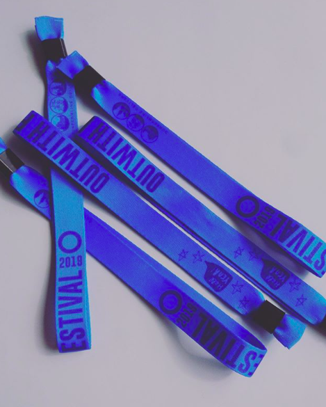 EvolveGroup4's tweet photo. Nifty little wristbands printed for @outwithfestival #branding #webrandeverything #wristbands #festival #events #evolveevents #evolveprint #evolveeveryday https://t.co/axfD5iOpTL