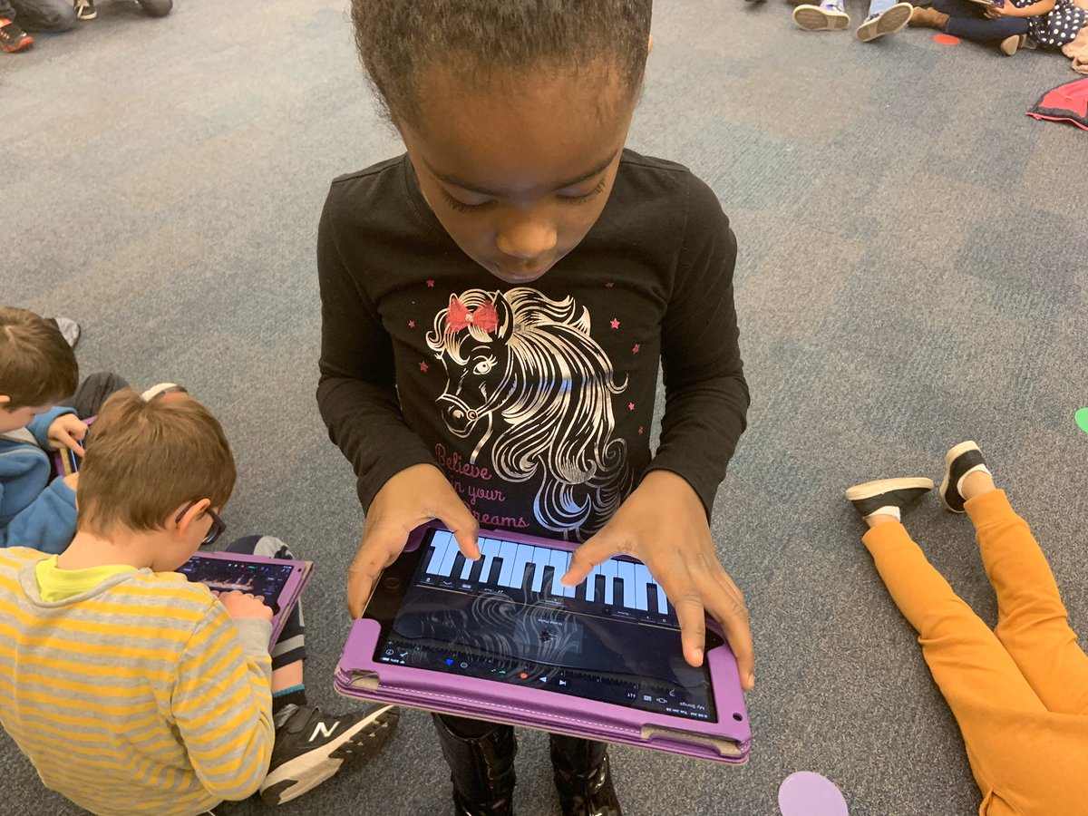 ITRTtinytech's tweet image. Grade 2 students enjoyed using Garage Band on iPads to explore beats and rhythm using digital instruments. They collaborated with classmates to create an “ask and respond” song while discovering the differences in percussion instruments. @HanoverSchools #hcpspln