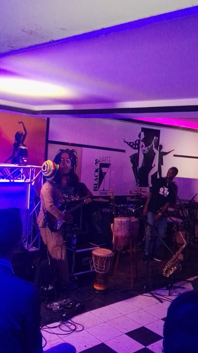 RonnieRoots256's tweet photo. #Bobat75 @MadMichelleSpin Turning up the vibes https://t.co/nZFVOm4eRV