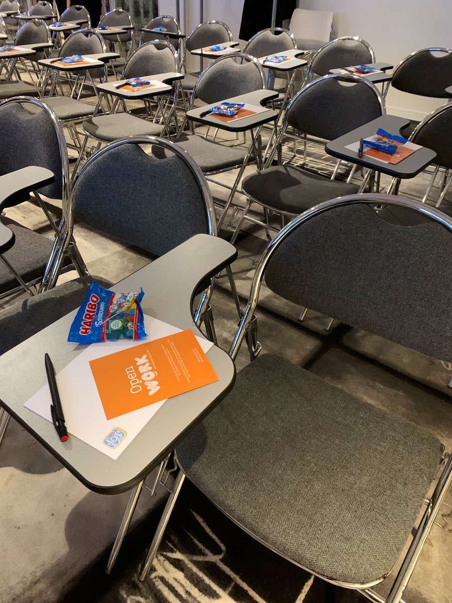 Open_Work_fr's tweet photo. [Lyon] 🟠 EN DIRECT - @VroniqueKiedro1 accueille notre communauté de consultants indépendants, de talent et de bonne humeur @LeMondeApres pour notre événement dédié aux #neurosciences avec @guillaumeattias. 💬🧠 #WorkingIsCool https://t.co/3jAvyZwS7v