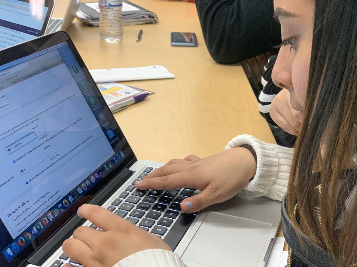 VOCES Students completing their college applications. #voces #vocesmagnet #CollegeStudent #college #academics