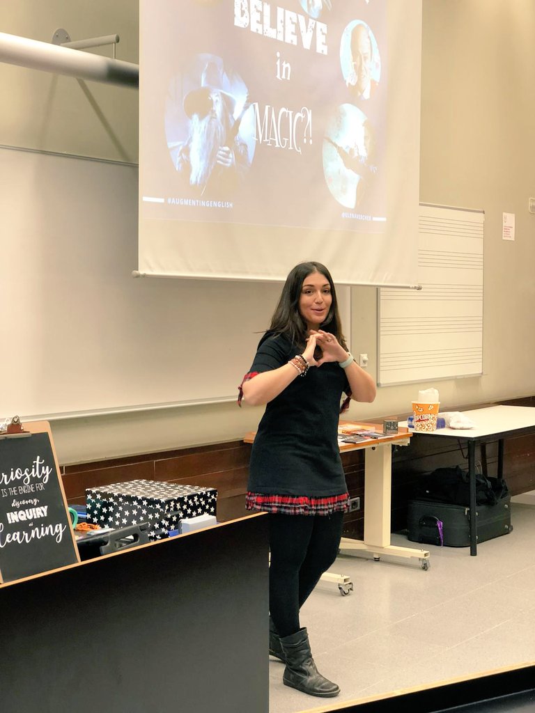 Escola_Alberich's tweet photo. El departament de llengua anglesa de l'escola ja reflexiona quines actuacions implementar després de l'@APAC_ELT. Tres dies compartint i aprenent a partir del lema #GoingGlobal #APACELT20 #APAC https://t.co/Up8fugwrLA
