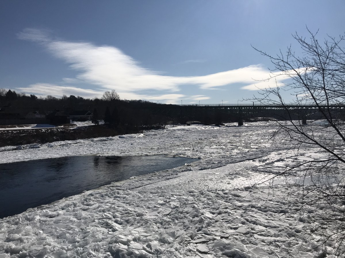 augustamepolice's tweet photo. We might not have an #icedisk in Augusta, but we’ve got ice!! Just look at it! https://t.co/yRCXbYgCvE
