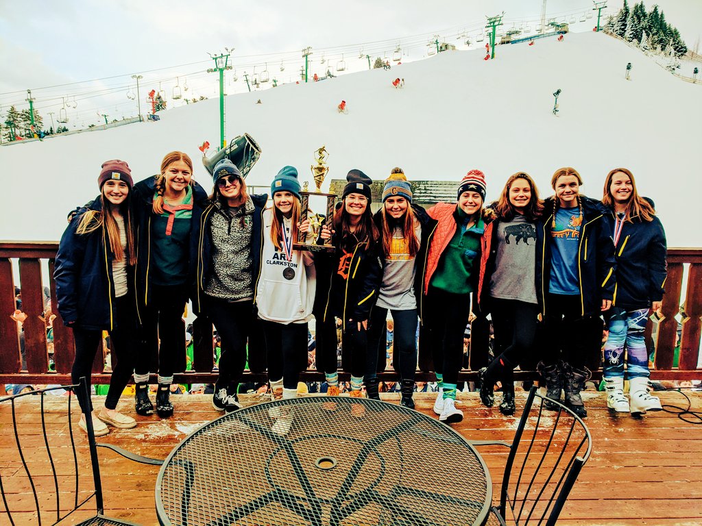 csiclarkston's tweet photo. The Clarkston JV Girls took home a bunch of hardware at the Don Thomas race on Friday. @SkiPineKnob
4 of the top 10 in GS
All 5 top spots in Super G
1st overall
The future is bright! https://t.co/iDhhYooDHX
