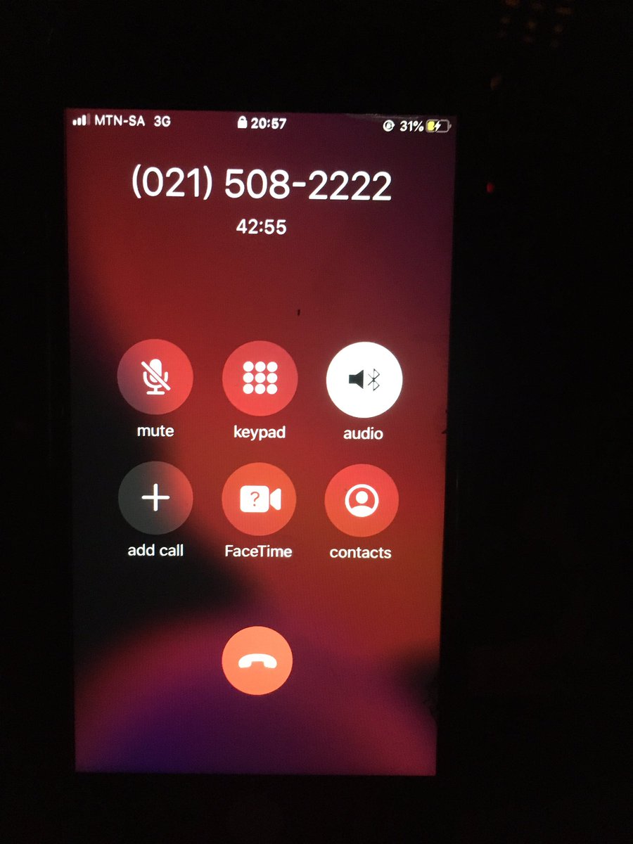 amukelani2's tweet photo. @DStv how you make a person hold for so long and hang up https://t.co/3cuneYpCzt