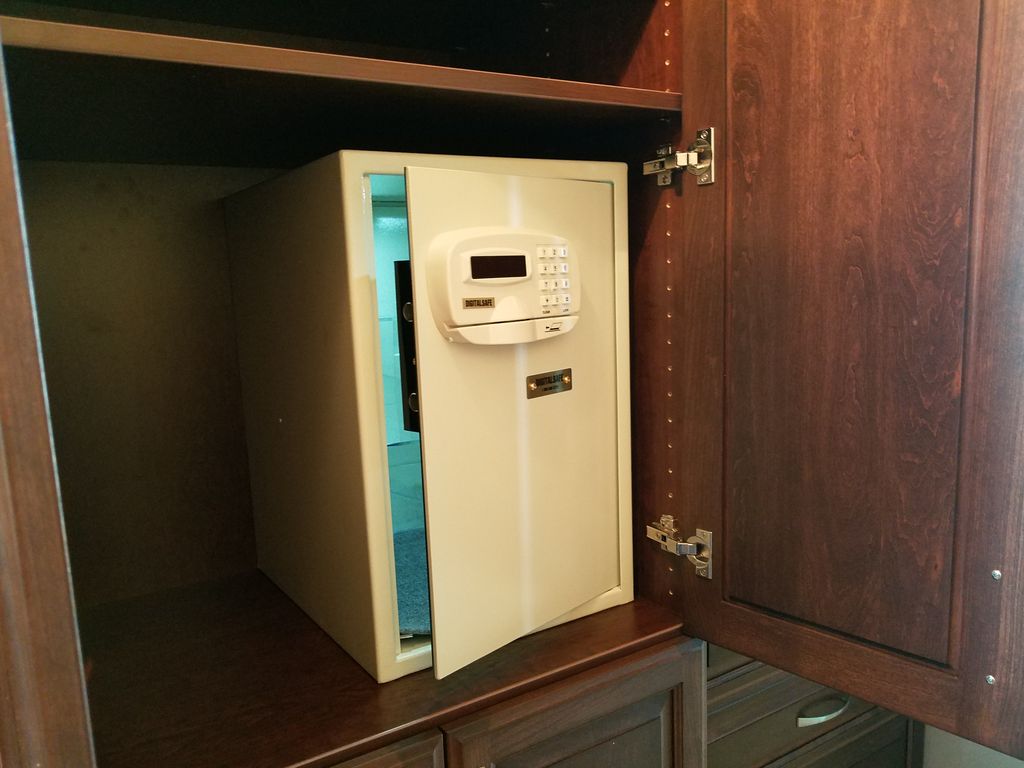 digitalsafes's tweet photo. Not everyone has the right amount of wall space for a wall safe &amp; do not want to cut into the backing of their wood closet. Getting a custom closet done? You can always request a box safe to install in a cabinet or on a shelf.
#closetsafe #homeimprovement #wallsafe #homesecurity https://t.co/XVdt0QPnRM