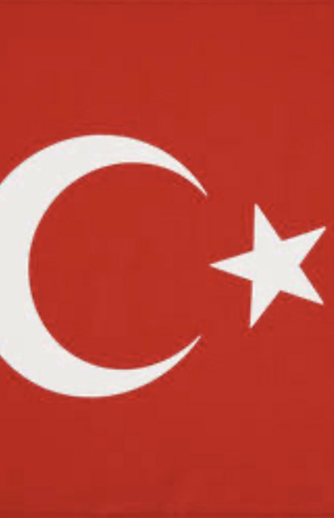 İdlib’te toprağa düşen şehitlerimize Allahtan rahmet diliyorum. Milletimizin başı sağolsun.