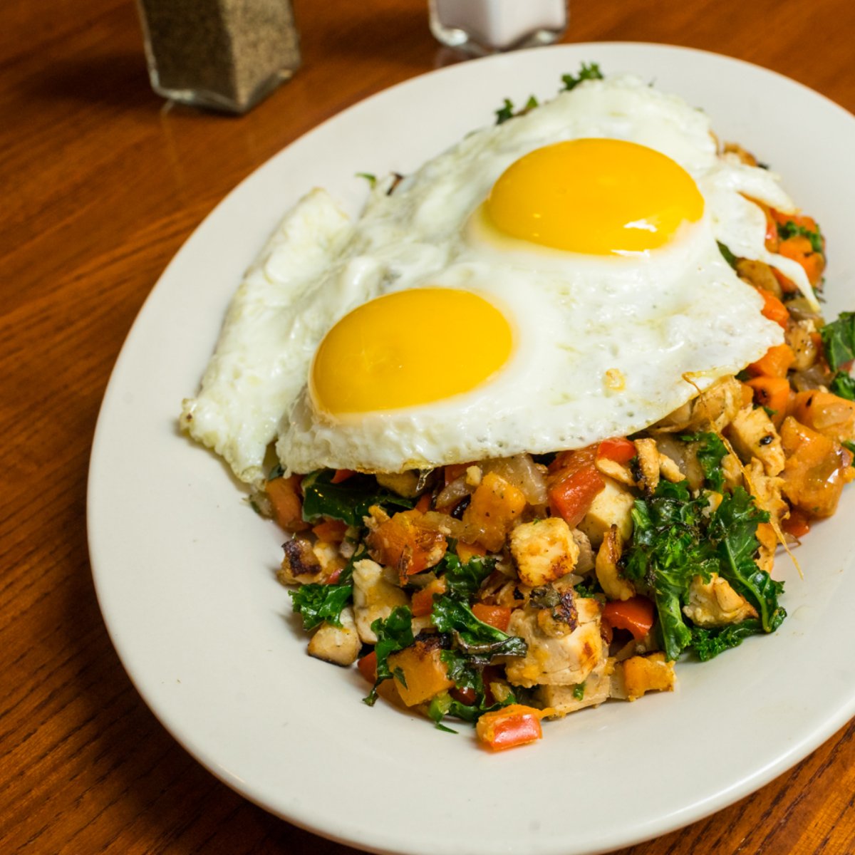 Ceres_CafeIL's tweet photo. Having a lot on your plate is a good thing when you're here. https://t.co/4URAxIksQt