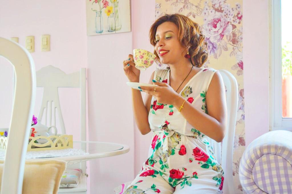 IvelsTeaShop's tweet photo. #Digestión Puedes tomar infusión después de comer para evitar la aparición de cualquier malestar o cuando este ya se ha instaurado. Las #infusiones son siempre agradables, tanto en su sabor como en el placer que te da agarrar la taza caliente y sentir el rico aroma. #IvelsTea. https://t.co/Yv7pRvnqyD