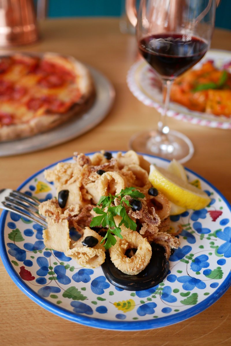 bellasbcn's tweet photo. Calamari fritti! #BellasBcn
#GrupoIsabellas https://t.co/DcdOH8NG6Y